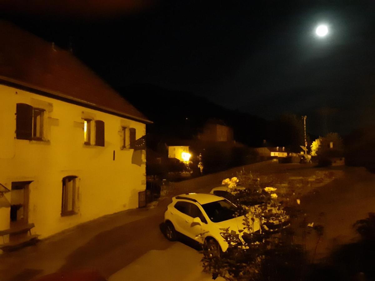 Au Fil De Lods Exterior foto